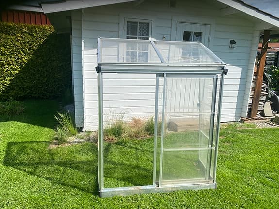 Växthus aluminium med skjutdörrar, för väggmontage