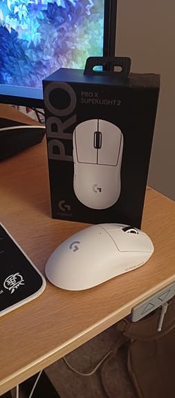 Logitech G Pro X Superligh 2 vit