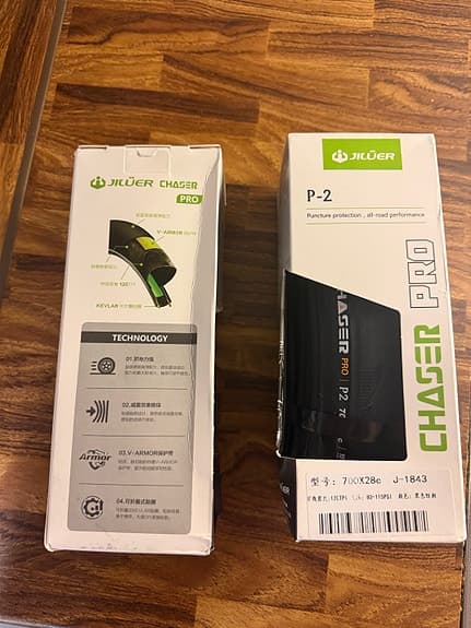 Jiluer Chaser Pro 700x28C 120TPI cykeldäck
