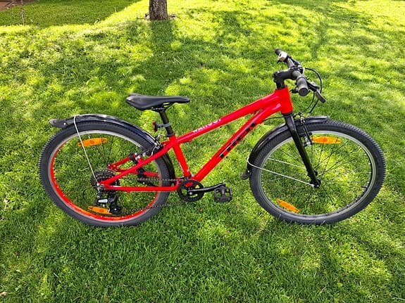 Trek Wahoo 24" Viper red lätt barn mountainbike