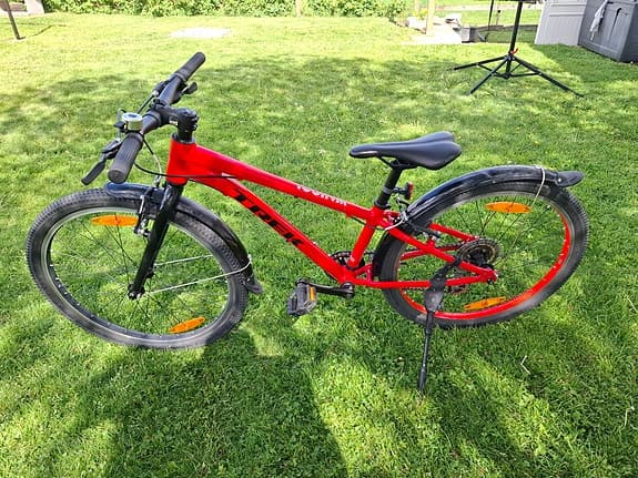 Trek Wahoo 24" Viper red lätt barn mountainbike