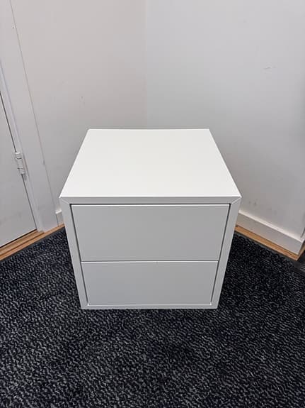 IKEA Eket vit hylla med lådor
