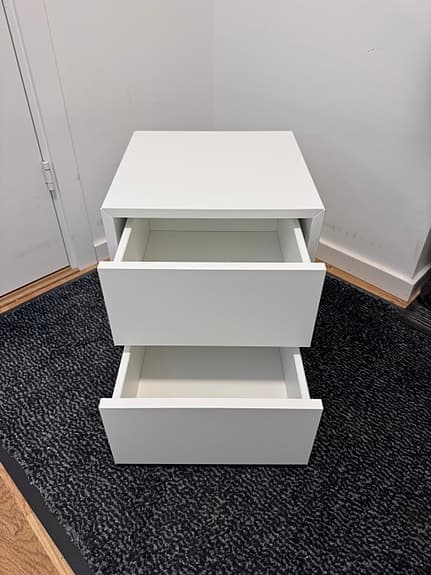 IKEA Eket vit hylla med lådor