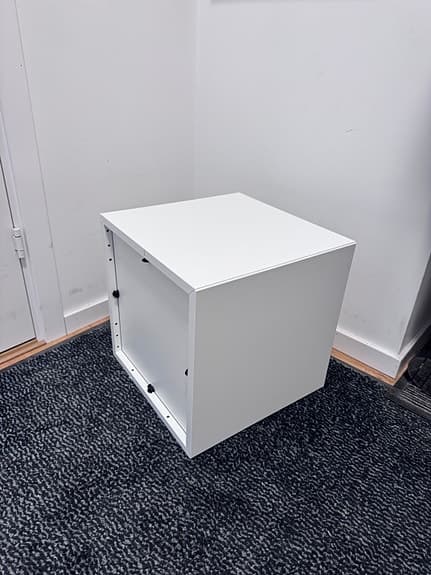 IKEA Eket vit hylla med lådor