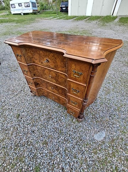 Antik, Vintage, Byrå, Sideboard i massiv trä med 4 lådor. 1800-tal
