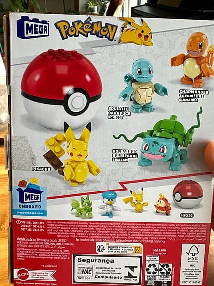 Mega Pokémon byggfigurer med Pokéboll