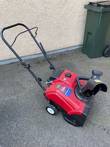 Toro Powerlite snöslunga röd