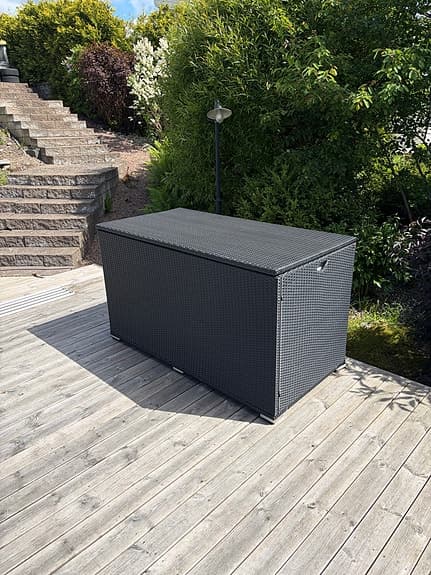 Stor dynbox i gråsvart konstrotting (160x82 cm)
