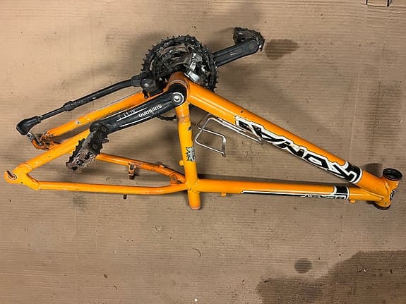 styre, bromsar, växlar, sadel till retrobygge från Kona