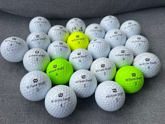 24 st Wilson Staff professional golfbollar i mkt bra skick