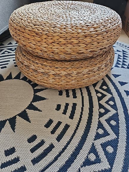 2 st flätade sittkuddar, IKEA
