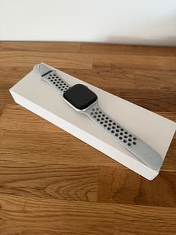 Apple Watch S 11 46 mm GPS