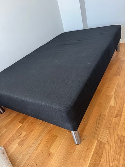 Resårbotten/säng 120x200 svart