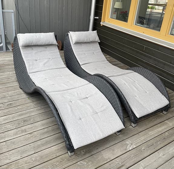 Två Brafab solsängar