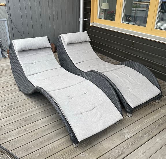 Två Brafab solsängar