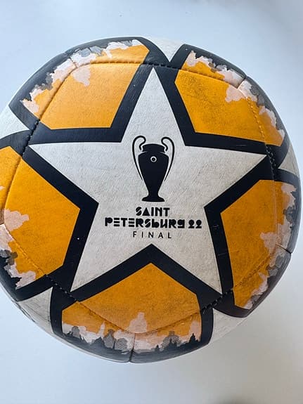 Adidas Champions League Saint Petersburg fotboll storlek 5
