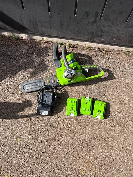 Greenworks motorsåg batteridriven