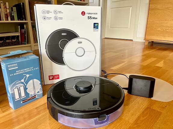 Roborock S5 Max robotdammsugare svart