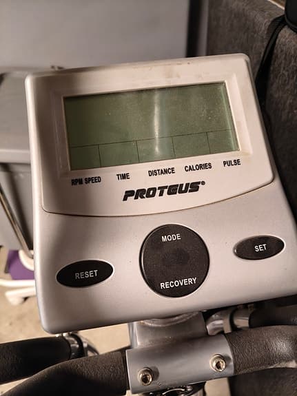 Proteus EEC-1500 crosstrainer med träningsdator