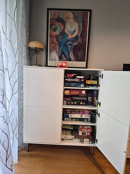 Bestå skåp