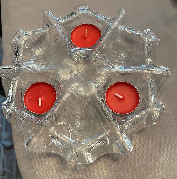 Vacker stor ljusstake i glas från Muurla. /185kr