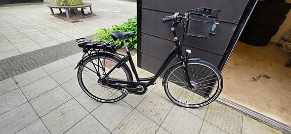 Batavus.E-fly och Sco Elcyklar