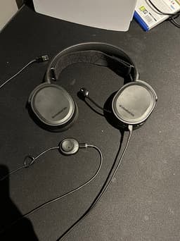 SteelSeries Arctis 5 gaminghörlurar med mikrofon svart