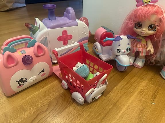 Kindi kids dockor med tillbehör