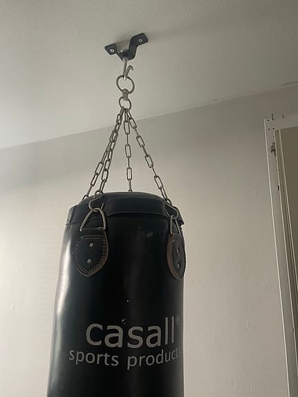 Casall boxningssäck med kedja boxningshandskar