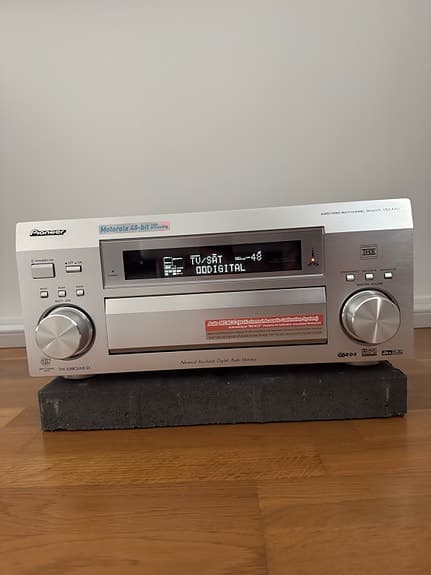 Pioneer VSX-AX5i receiver