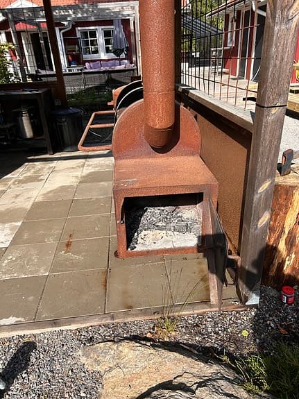 Stor vedeldad reverse smoker