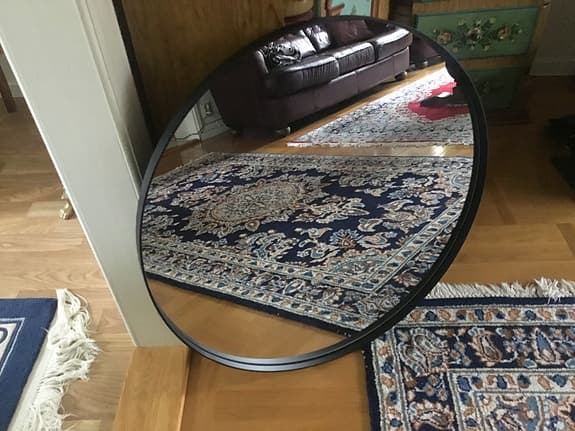 Stor (tung) spegel 70 cm diameter (nypris 700:-)