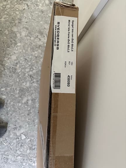 Svedbergs Ista spegel 80 cm med belysning