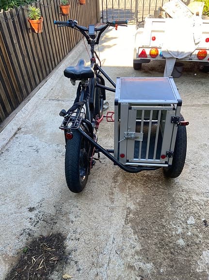 Cykel med sidovagn för hunden/varor