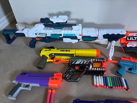 Nerf leksakspistoler och gevär