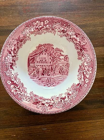 12 st djupa tallrikar Wedgwood Avon Cottage – vackert rött mönster