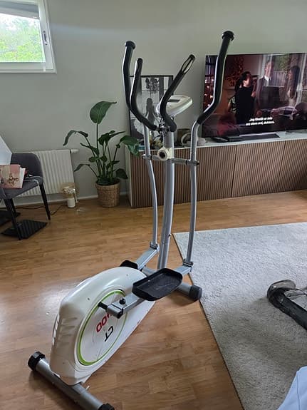 Crosstrainer CT 400 träningsmaskin