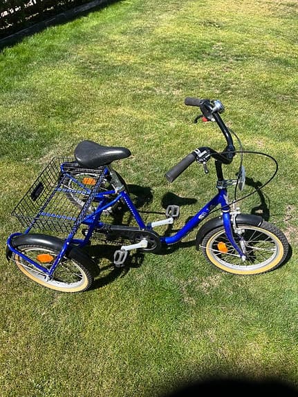 Skeppshult treväxlad trehjuling cykel 16" blå