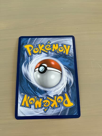 Pokémon Reshiram & Charizard GX Tag Team kort