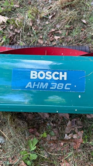 Bosch AHM 38C handdriven gräsklippare grön