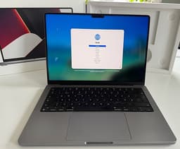 Apple MacBook Pro 14" (2021) med M1 Pro och 32 GB RAM / 1 TB SSD
