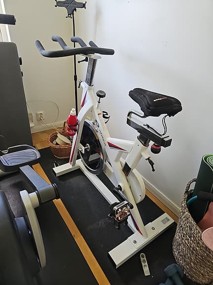 Lopband+crosstrainer+spinningcyckle. Allt för Sek 5 500