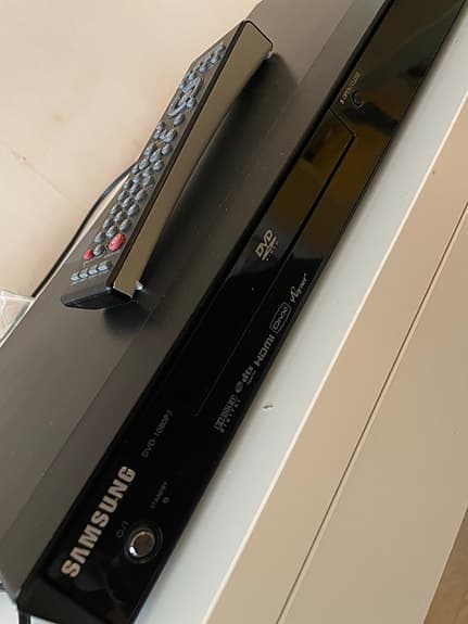 Samsung DVD-spelare med fjärrkontroll