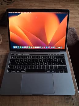 macbook pro 2019 13" i5