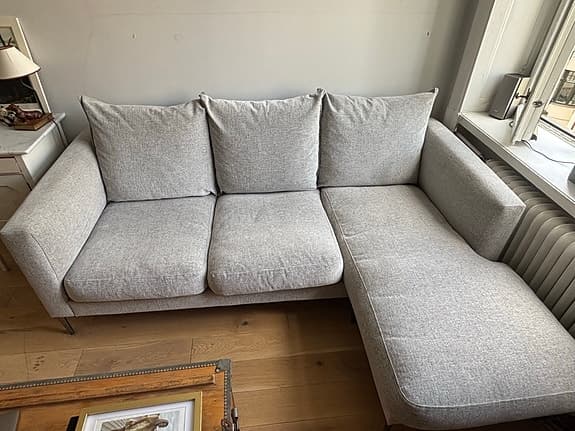 Grå soffa nyskick
