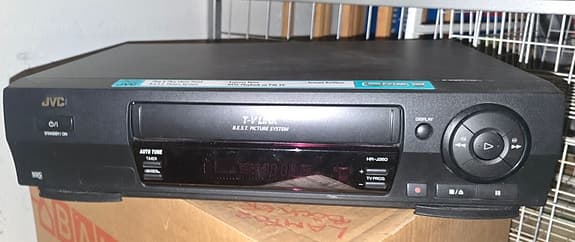JVC VHS-spelare HR-J260EU