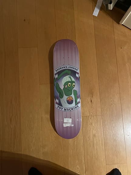 Toy machine skateboard 8,25