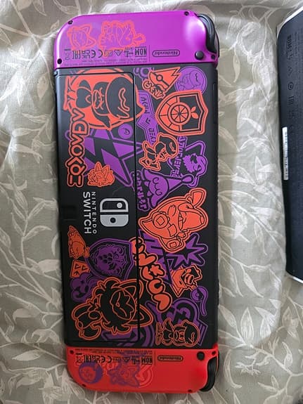 Nintendo Switch OLED Pokemon edition