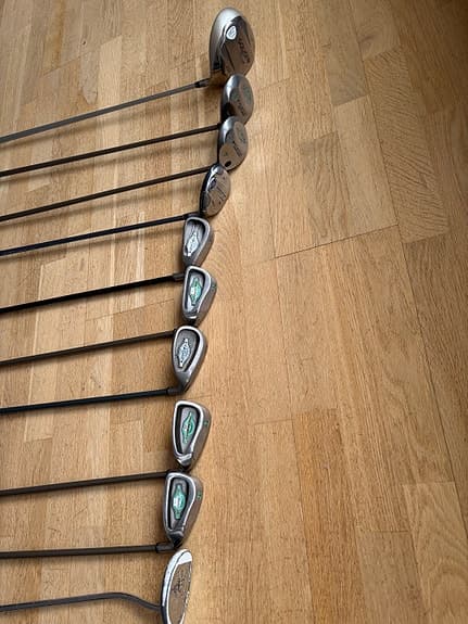 Callaway golfklubbor med Cobra golfbag      Damklubbor
