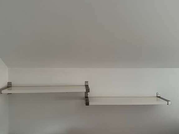 2 st Ikea vägghyllor BERGSHULT/ GRANHULT